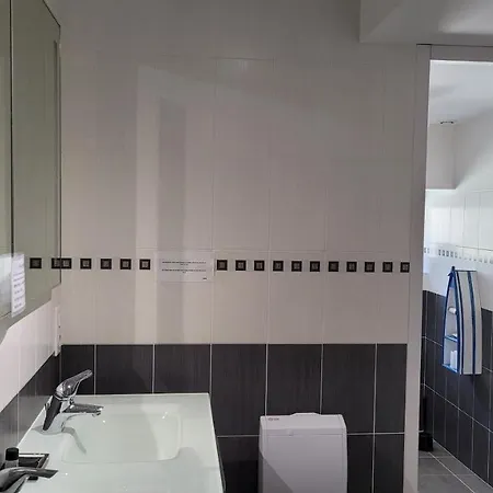 Hostel La Grange Saint-jacques