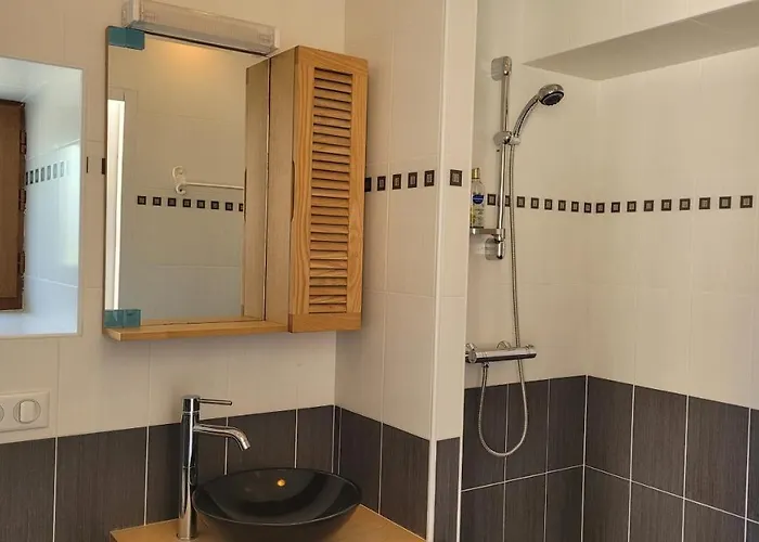 Hostel La Grange Saint-jacques *